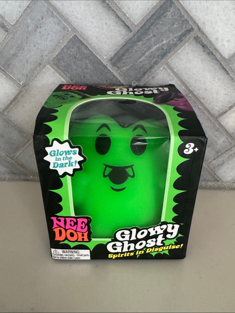 Glowy Ghost Glow-in-the-Dark Green Party Favor